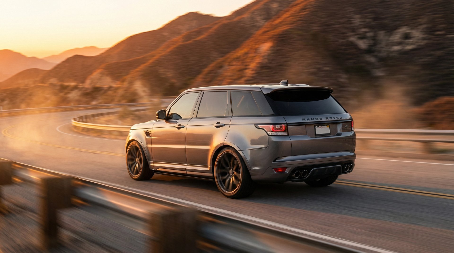 麻豆揽胜运动版山路极限驾驶视频